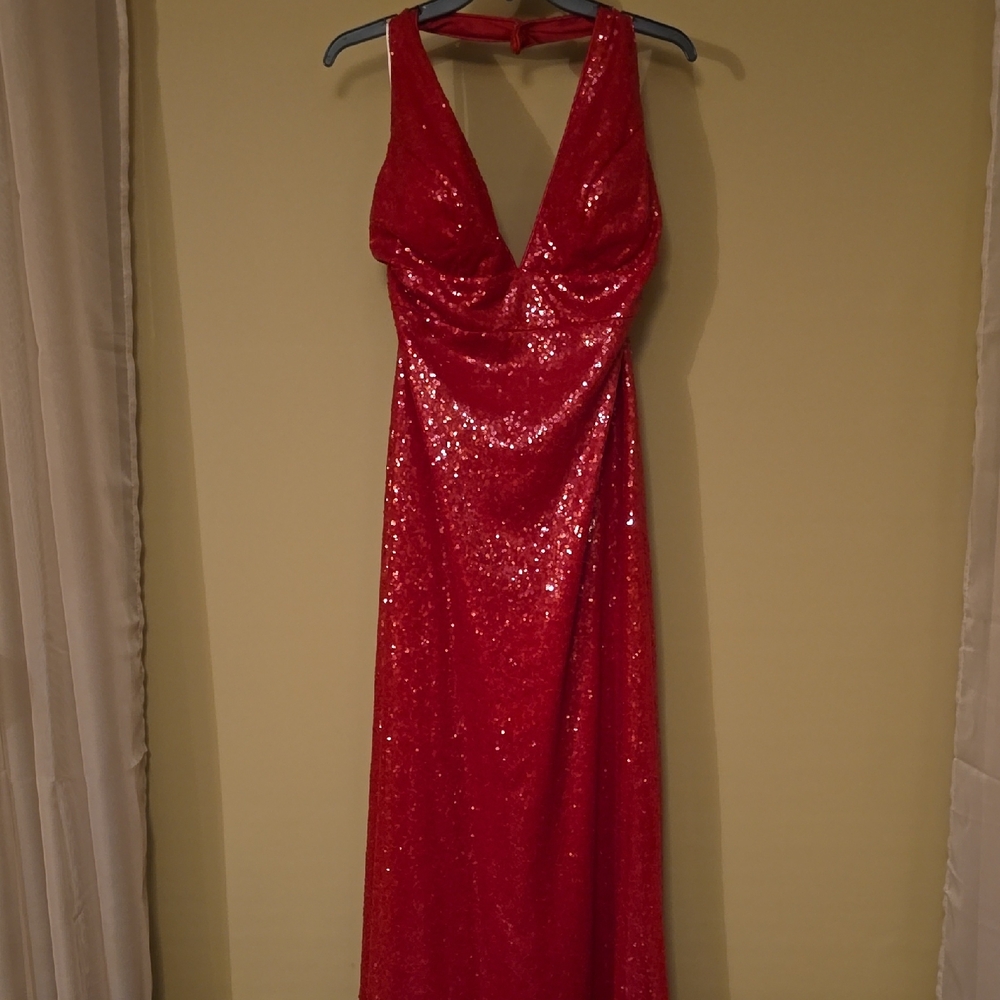 Glamorous Red Backless Sequin Dress